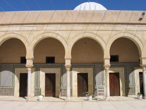 photo : 42 Voutes de la mosquee Sidi Sahbi (19/05/2010)