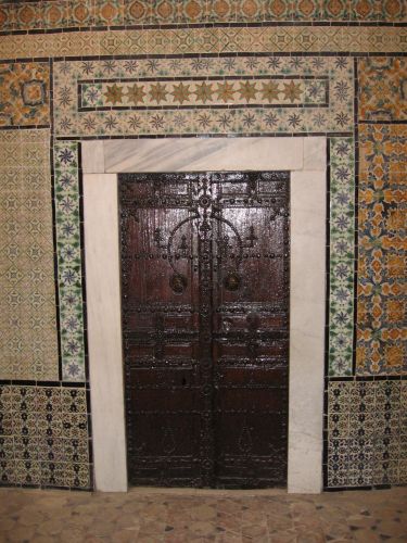 photo : 47 Porte dans la mosquee Sidi Sahbi (19/05/2010)