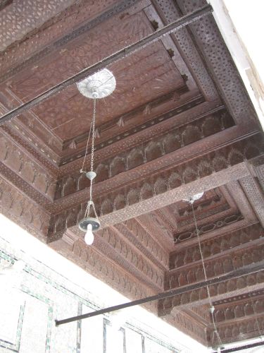 photo : 53 Plafond dans la mosquee Sidi Sahbi (19/05/2010)
