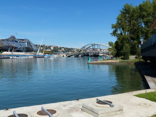 photo : Mise en place du pont Raymond Barre a Lyon 01 (03/09/2013)