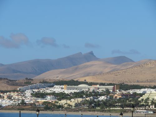 photo : 005 Le Pico de la Zarza vu de l hotel (27/10/2018)