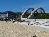 Installation du pont Raymond Barre a Lyon 05 (03/09/2013) (agrandir la photo)