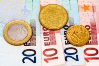 Photo : billets et pièces d'euro (DR).