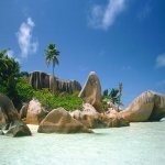 2 entr&eacute;es au parc Union State donnant acc&egrave;s &agrave; la plage Anse Source d'Argent