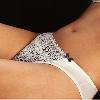 ensemble lingerie dentelle noeuds satin slip tulle extensible blanc 17 euros (agrandir la photo)