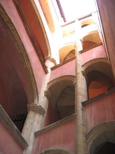 photo : 06 traboule du vieux Lyon