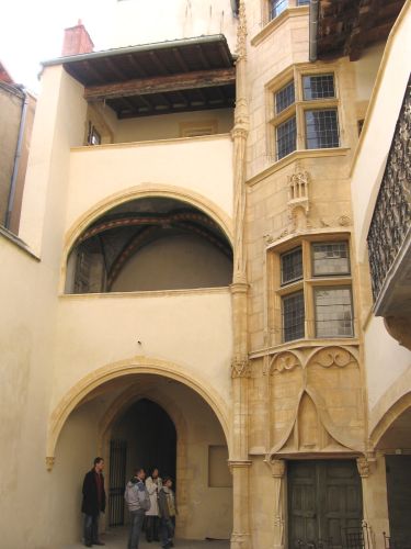 photo : 13 traboule restauree