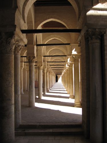 photo : 19 Voutes de la Grande mosquee de Kairouan (19/05/2010)