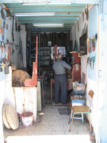 photo : 62 Artisan dans la medina de Kairouan (19/05/2010)