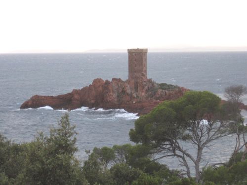 photo : 24 L ile d Or inspiratrice de l Ile Noire de Tintin (27/10/2011)