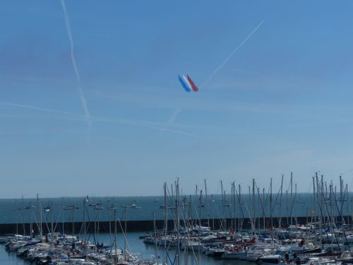 photo : La patrouille de France a Pornic 37 (01/08/2015)