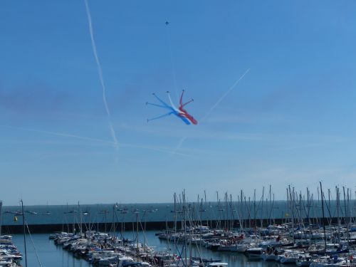 photo : La patrouille de France a Pornic 38 (01/08/2015)