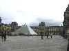 22 Les pyramides du Louvre (agrandir la photo)