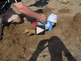 Vidéo : Esteban dans le trou de sable (15/07/2009)